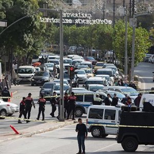Gaziantep’te Polis Aracına Bombalı Saldırı Girişimi