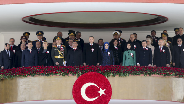 CHP,MHP ve HDP Cumhurbaşkanlığı Külliyesi’ne Gitmedi