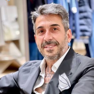 Murat Eriş: İzmir’e Değer Katmaya Devam Ediyor